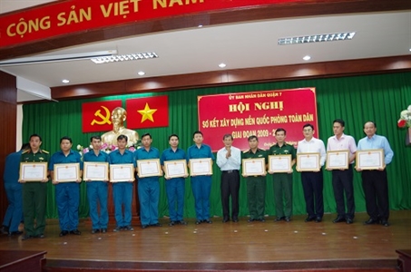 Quận 7 sơ kết 10 năm xây dựng nền Quốc phòng toàn dân