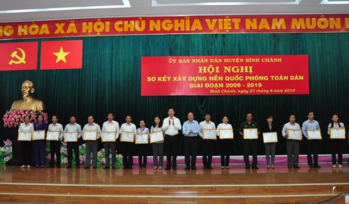 Huyện Bình Chánh sơ kết xây dựng nền quốc phòng toàn dân giai đoạn 2009 – 2019