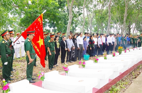 Tỉnh Bình Thuận truy điệu hài cốt liệt sĩ