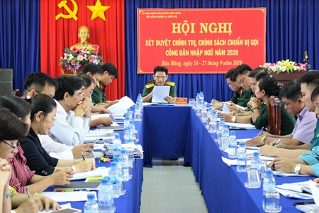Huyện Bàu Bàng, tỉnh Bình Dương xét duyệt chính trị, chính sách chuẩn bị tuyển chọn gọi công dân nhập ngũ năm 2020