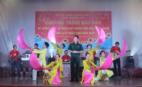 Cục Chính trị Quân khu: Bế mạc lớp tập huấn hạt nhân văn hóa – văn nghệ
