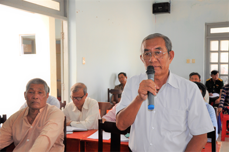 Thiếu tướng Nguyễn Minh Hoàng, Phó Chính ủy Quân khu 7 tiếp xúc cử tri huyện Cần Giờ