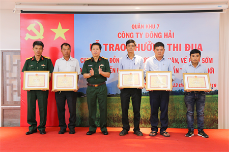 Công ty Đông Hải: Kiểm tra kết quả thi công, khen thưởng các đội trong vùng dự án