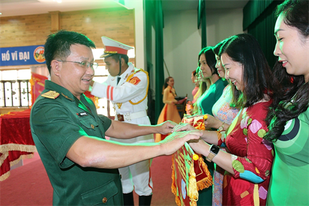 Bộ CHQS tỉnh Đồng Nai họp mặt kỷ niệm 89 năm ngày thành lập Hội liên hiệp Phụ nữ Việt Nam