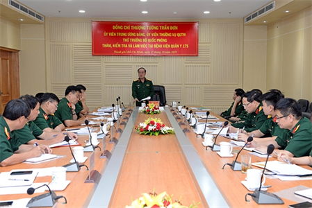 Thượng tướng Trần Đơn kiểm tra và làm việc tại Bệnh viện Quân y 175