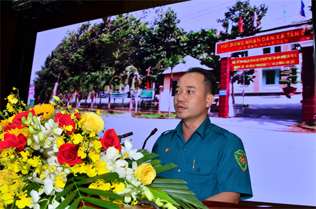 Ban CHQS xã Tân Lập học Bác trong rèn luyện tác phong công tác