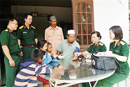 Đại tá Phạm Hữu Quỳnh - Xứng danh “Hoa đẹp miền Đông”