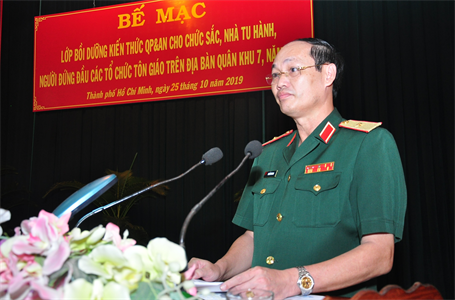 Bế mạc lớp bồi dưỡng kiến thức quốc phòng – an ninh cho chức sắc tôn giáo, nhà tu hành