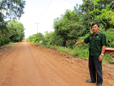 Chi hội trưởng cựu chiến binh hiến đất làm đường