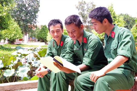 Giải đáp thắc mắc của chiến sĩ thông qua Ngày pháp luật