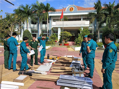 Huyện Nhà Bè tăng cường huấn luyện lực lượng dân quân đáp ứng tình hình mới
