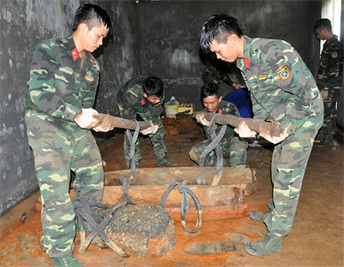 Lực lượng Công binh tỉnh Bình Dương thu gom 7 tấn bom mìn, vật liệu nổ