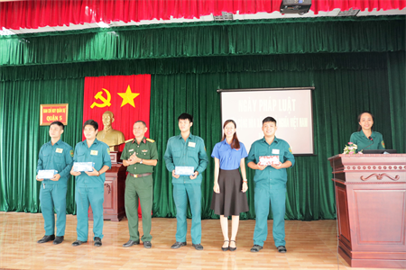 LLVT quận 5 - Ngày Pháp luật nước Cộng hòa xã hội chủ nghĩa Việt Nam