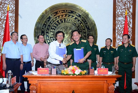 Bộ Tư lệnh Quân khu 7 và Đài Truyền hình Việt Nam ký kết chương trình phối hợp tuyên truyền