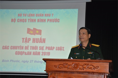 Bộ CHQS tỉnh Bình Phước tập huấn các chuyên đề thời sự, pháp luật, giáo dục Quốc phòng, an ninh