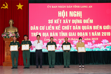 Tỉnh Long An sơ kết xây dựng Điểm dân cư liền kề Chốt Dân quân biên giới