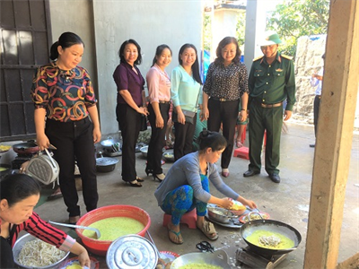 Món bánh xèo kết tình quân, dân