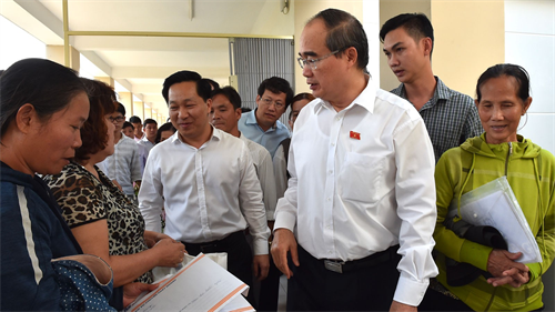 Cử tri huyện Nhà Bè nêu bức xúc về nhà, đất với Bí thư Thành ủy TP. HCM Nguyễn Thiện Nhân