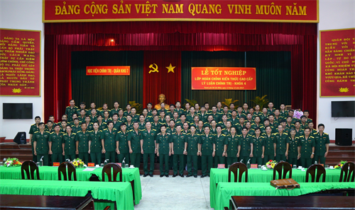 99 học viên tốt nghiệp lớp hoàn chỉnh kiến thức cao cấp chính trị