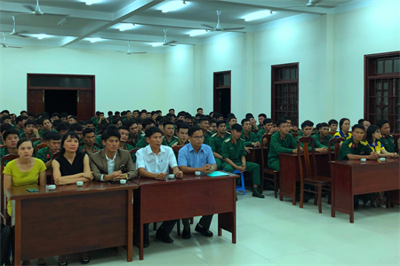LLVT huyện Côn Đảo phối hợp tư vấn học nghề, giới thiệu việc làm cho bộ đội xuất ngũ