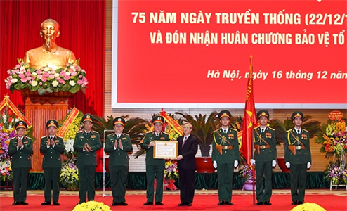 Tổng cục Chính trị kỷ niệm 75 năm Ngày truyền thống và đón nhận Huân chương Bảo vệ Tổ quốc hạng Nhất