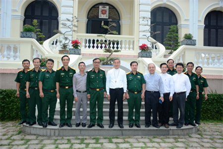 Thiếu tướng Nguyễn Minh Hoàng thăm chúc mừng các cơ sở tôn giáo nhân dịp giáng sinh năm 2019