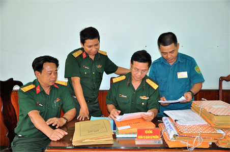 Quân khu 7 kiểm tra công tác tuyển chọn, gọi công dân nhập ngũ Thị xã Phước Long