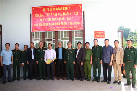 Đoàn KT-QP Lâm Đồng bàn giao nhà “Tình nghĩa quân - dân”