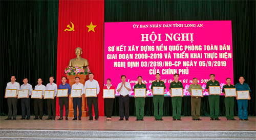 UBND tỉnh Long An sơ kết 10 năm xây dựng nền quốc phòng toàn dân (2009-2019)