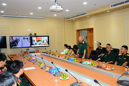 Giao lưu trực tuyến, chúc tết cán bộ, nhân viên Bệnh xá đảo Trường Sa