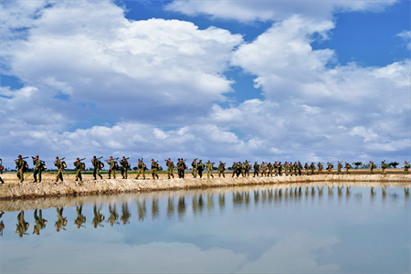 Vượt khó, gần dân giữ bình yên biên giới