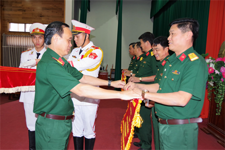 Bộ Chỉ huy Quân sự tỉnh Đồng Nai trao giải các chương trình mừng Đảng mừng xuân