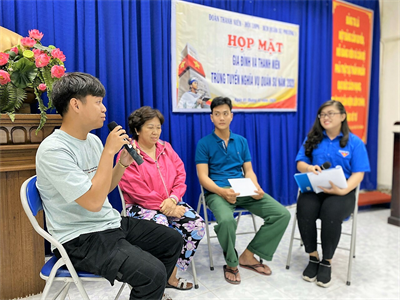 Quận 4 giao lưu với thanh niên chuẩn bị nhập ngũ