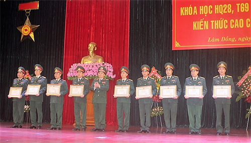 Học Viện Lục Quân: Khai giảng lớp đào tạo cán bộ chỉ huy - tham mưu