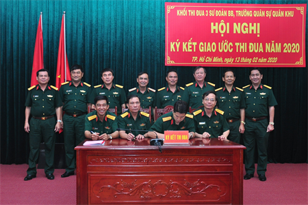 Khối thi đua 3 sư đoàn, Trường Quân sự Quân khu 7 ký kết giao ước thi đua năm 2020