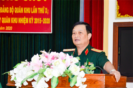 Hội nghị cán bộ chủ chốt đóng góp ý kiến chuẩn bị Đại hội Đảng bộ Quân khu 7 lần thứ X