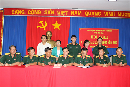 Cụm thi đua 4 LLVT Thành phố HCM ký kết giao ước thi đua