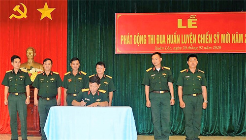 Trung đoàn Đồng Nai phát động thi đua huấn luyện chiến sĩ mới năm 2020