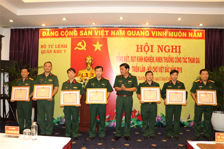 Bộ Tư lệnh Quân khu tổng kết, khen thưởng các đơn vị tham gia Triển lãm – Hội chợ Việt Bắc năm 2019