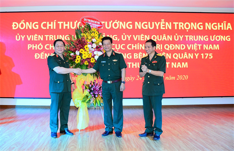 Thượng tướng Nguyễn Trọng Nghĩa thăm, chúc mừng Bệnh viện Quân y 175 nhân Ngày Thầy thuốc Việt Nam