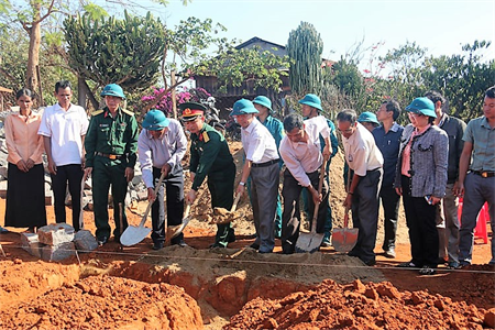 Bộ Chỉ huy Quân sự tỉnh Lâm Đồng khởi công "Nhà tình nghĩa quân - dân"