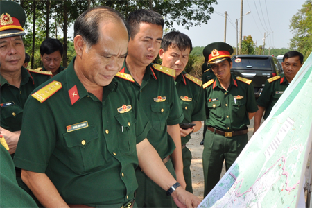 Bộ Tư lệnh Quân khu 7 khảo sát điểm dân cư liền kề Chốt dân quân biên giới tỉnh Bình Phước