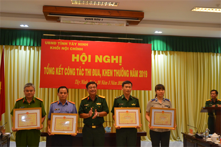 Khối Nội chính tỉnh Tây Ninh ký kết thi đua năm 2020