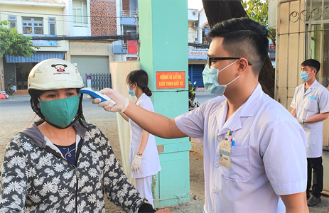 Bảo đảm tuyệt đối an toàn cho cán bộ, nhân viên và nhân dân đến khám và điều trị tại Bệnh viện Quân y 175