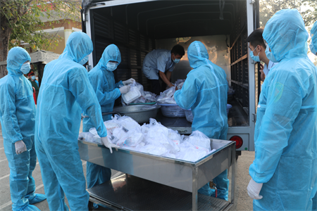 Thầm lặng chiến sĩ nuôi quân trong đại dịch Covid-19