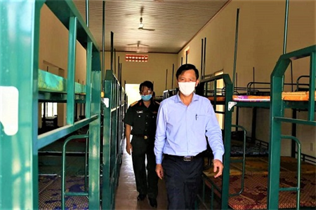 Ban CHQS thành phố Bảo Lộc chuẩn bị khu cách ly phòng chống dịch