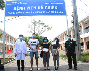 Thêm 3 ca dương tính với Covid-19 được điều trị tại Bệnh viện dã chiến số 1 TPHCM xuất viện