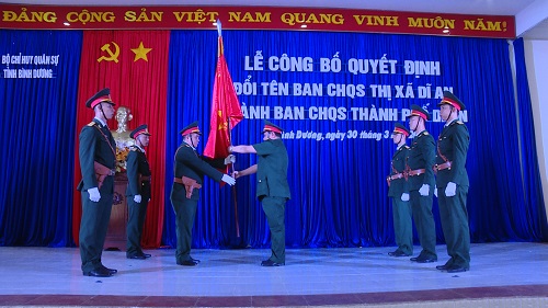 Công bố quyết định thành lập Ban CHQS thành phố Dĩ An