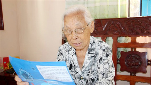 Tuổi cao, gương sáng