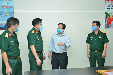 Bộ Tư lệnh Quân khu 7 tặng bằng khen các đơn vị đóng góp tích cực cho công tác phòng chống dịch Covid-19